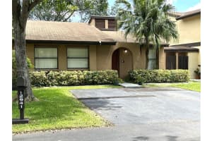 12941 SW 66th Terrace Dr, Miami, FL 33183, Sold 09/02/22