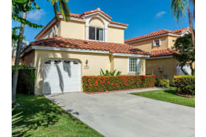 1110 SE 6th Ave, Dania Beach, FL 33004, Sold 10/07/22