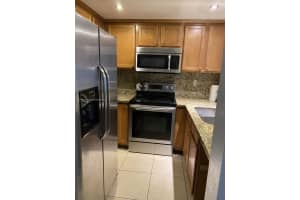 10395 SW 154th Cir Ct APT 105, Miami, FL 33196, Sold 08/12/22