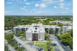 8650 SW 133rd Avenue Rd APT 421, Miami, FL 33183, Sold 08/19/22