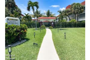580 Egret Dr APT 104, Hallandale Beach, FL 33009, Sold 07/25/22