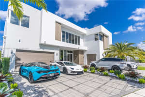 7519 NW 102nd Ct, Doral, FL 33178, Sold 08/02/22