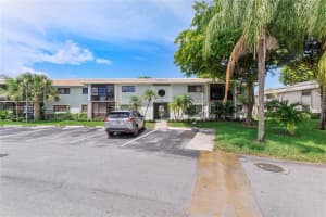 909 NE 199th St, Miami, FL 33179, Sold 09/19/22