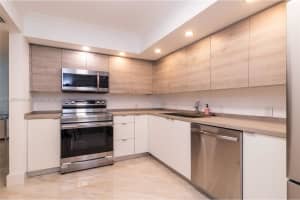 3475 N Country Club Dr, Miami, FL 33180, Sold 01/04/23