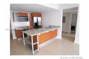 185 SW 7th St APT 2704, Miami, FL 33130, Sold 11/17/22