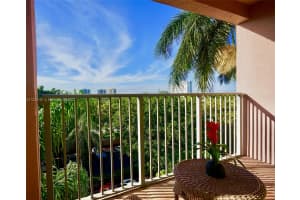 19801 E Country Club Dr #4505, Aventura, FL 33180, Sold 08/12/22