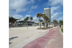 7135 Collins Ave APT 1734, Miami Beach, FL 33141, Sold 08/01/22