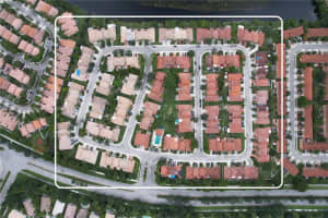 13235 NW 9th Ct, Pembroke Pines, FL 33028, Sold 08/02/22