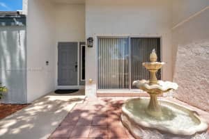 2910 Buttonwood Ave, Miramar, FL 33025, Sold 08/15/22