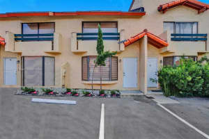 10167 SW 77th Ct a, Miami, FL 33156, Sold 07/13/22