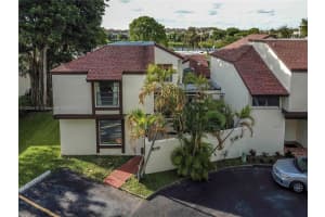 10045 NW 6th Terrace, Miami, FL 33172, Sold 07/13/22