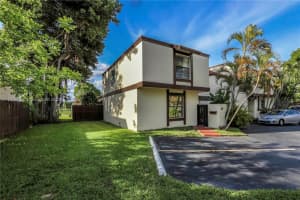 10045 NW 6th Terrace, Miami, FL 33172, Sold 07/13/22