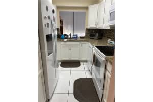 9400 W Flagler St APT 401, Miami, FL 33174, Sold 09/08/22
