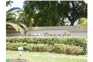 2500 W 67th Pl, Hialeah, FL 33016, Sold 11/04/22