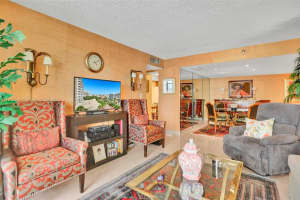 1621 Collins Ave PH 1002, Miami Beach, FL 33139, Sold 09/23/22