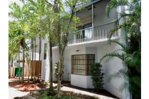 2708 S University Dr #11c, Davie, FL 33328, Sold 08/25/22
