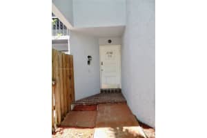 2708 S University Dr #11c, Davie, FL 33328, Sold 08/25/22