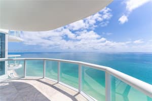 6365 Collins Ave APT 3303, Miami Beach, FL 33141, Sold 08/29/22