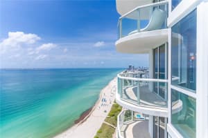 6365 Collins Ave APT 3303, Miami Beach, FL 33141, Sold 08/29/22