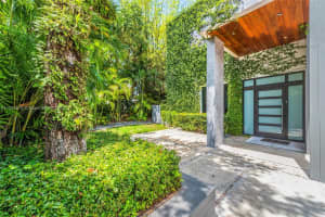 19914 NE 19th Ct, Miami, FL 33179, Sold 11/18/22