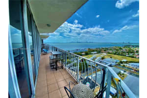 7601 E Treasure Dr PH 103, North Bay Village, FL 33141, Sold 09/08/22