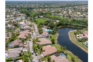 566 Stonemont Dr, Weston, FL 33326, Sold 07/29/22