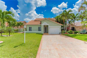18663 NW 54th Pl, Miami Gardens, FL 33055, Sold 07/29/22