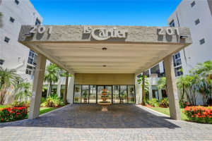 201 178th Dr APT 425, Sunny Isles Beach, FL 33160, Sold 08/11/22