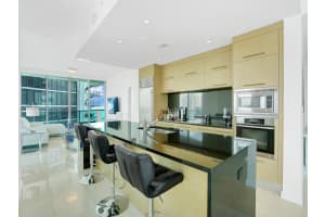 900 Biscayne Bay, 900 Biscayne Blvd APT 2412, Miami, FL 33132, Sold 07/14/22