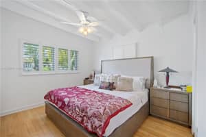 1925 N Hibiscus Dr, North Miami, FL 33181, Sold 09/13/22