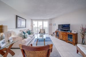 3180 S Ocean Dr APT 1119, Hallandale Beach, FL 33009, Sold 08/19/22