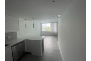 1000 West Ave APT 422, Miami Beach, FL 33139, Sold 08/20/24