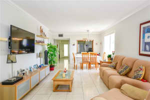 8001 Crespi Blvd #5b, Miami, FL 33141, Sold 08/31/22