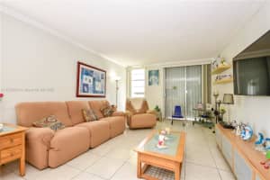 8001 Crespi Blvd #5b, Miami, FL 33141, Sold 08/31/22