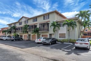 9872 Hammocks Blvd Apt 106-51, Miami, FL 33196, Sold 09/12/22