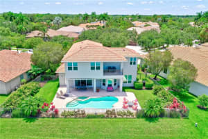 1112 Ginger Cir, Weston, FL 33326, Sold 08/16/22