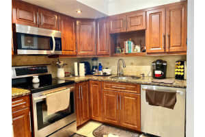 12219 SW 14th Ln APT 2409, Miami, FL 33184, Sold 07/26/22