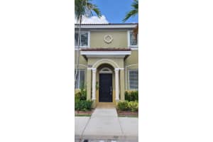 1055 SE 23rd Ave, Homestead, FL 33035, Sold 08/12/22