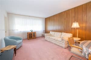 2300 Park Ln APT 107, Hollywood, FL 33021, Sold 08/22/22