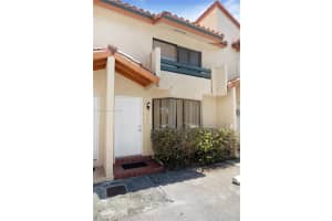 10145 SW 77th Ct, Miami, FL 33156, Sold 08/29/22