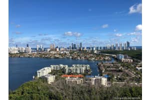 16385 Biscayne Blvd Unit 3019, North Miami Beach, FL 33160, Sold 10/25/23