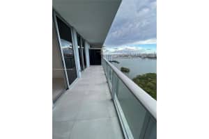 16385 Biscayne Blvd Unit 3019, North Miami Beach, FL 33160, Sold 10/25/23