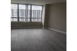 1500 Bay Rd, Miami Beach, FL 33139, Sold 10/05/22