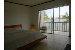 19001 NE 14th Ave APT 204, Miami, FL 33179, Sold 08/31/22