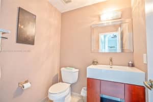 6429 NW 50th St, Lauderhill, FL 33319, Sold 07/26/22