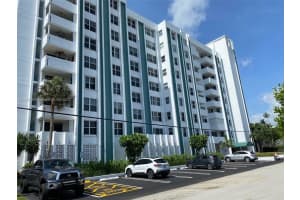 3210 SE 10th St, Pompano Beach, FL 33062, Sold 08/30/22