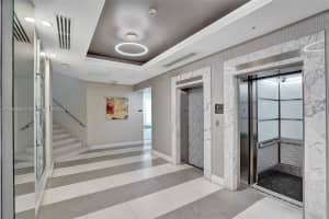3001 S Ocean Dr APT 321, Hollywood, FL 33019, Sold 09/21/22