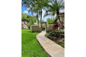 13892 SW 102nd Ln, Miami, FL 33186, Sold 09/01/22