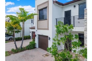 NE 2nd Ct, Miami, FL, Sold 09/02/22