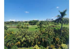 600 NE 14th Ave APT 521, Hallandale Beach, FL 33009, Sold 08/09/22